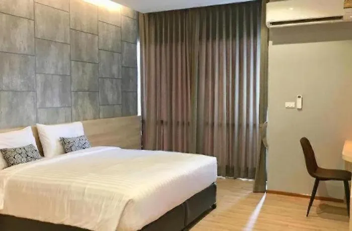 Sans Hotel