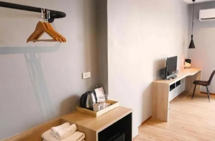 Sans Hotel 3*