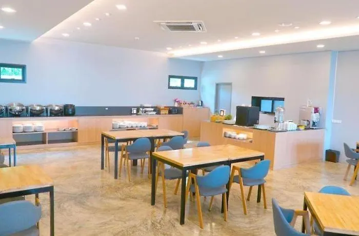 Sans Hotel Ratchaburi