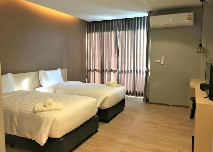 โรงแรม Sans 3*